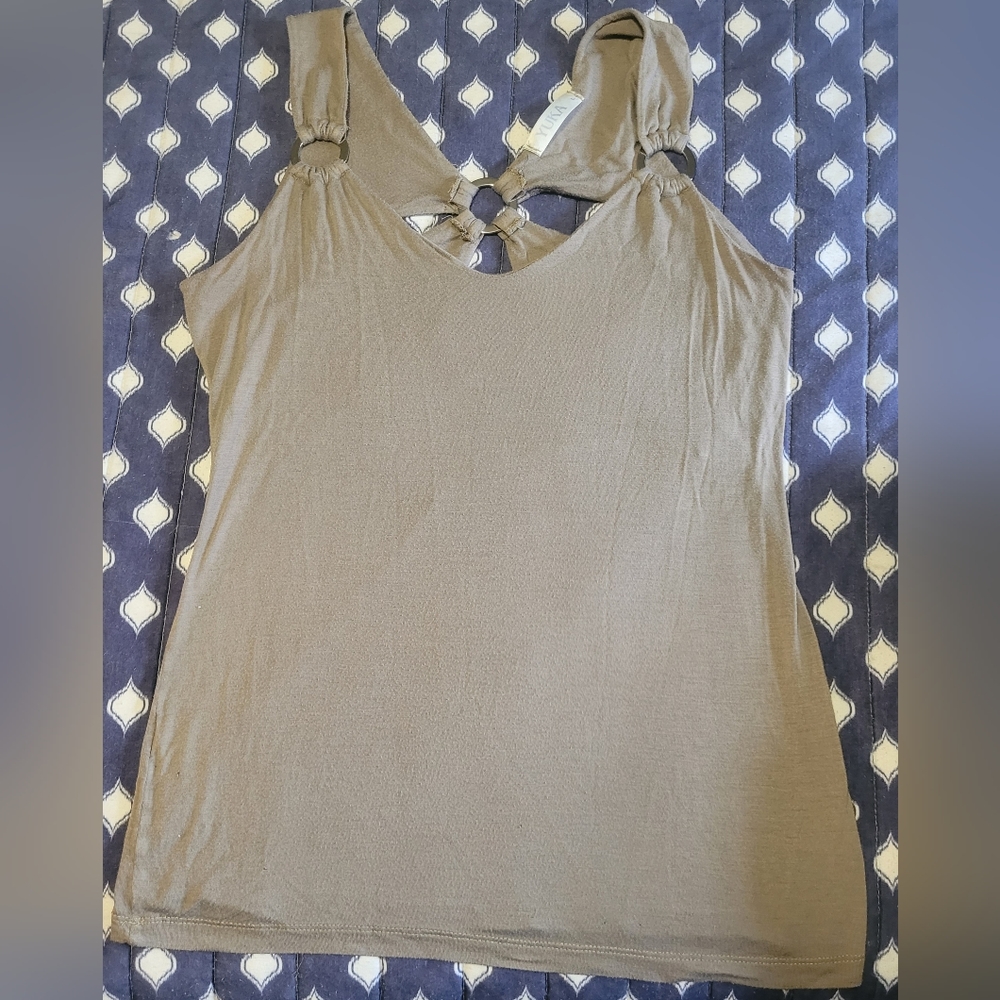 Womens Large Yuka Brand Tank Top